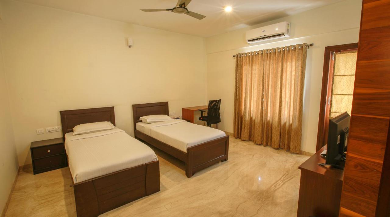 Falcon Suites Yelahanka New Town Bangalore Bagian luar foto