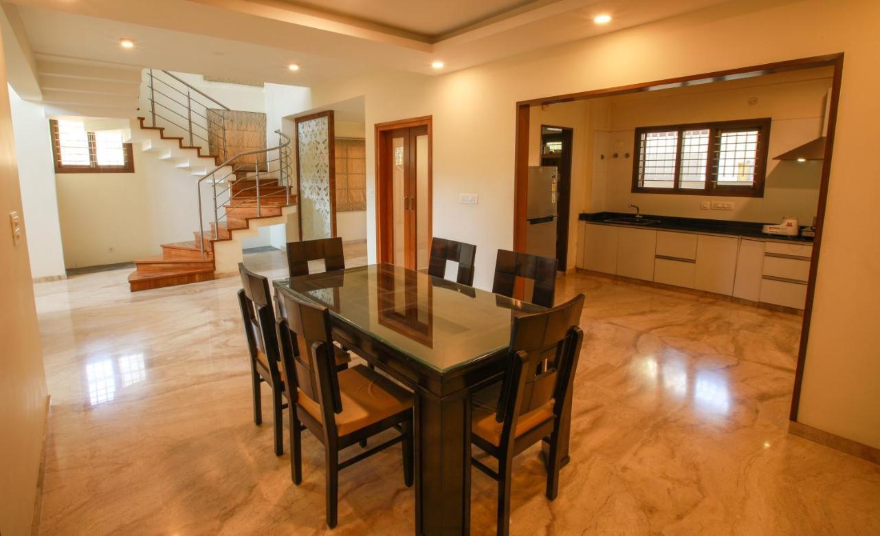 Falcon Suites Yelahanka New Town Bangalore Bagian luar foto